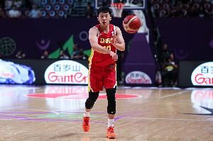 未来可期！王俊杰12中4贡献9分4板 次节连续得分率队扩大领先