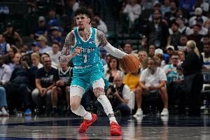 三球：球队进攻非常流畅 小桥打得很有侵略性他表现一直很稳定