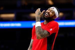 英格拉姆谈球队轰下138分：可能因为我来了 开玩笑的&大家很努力